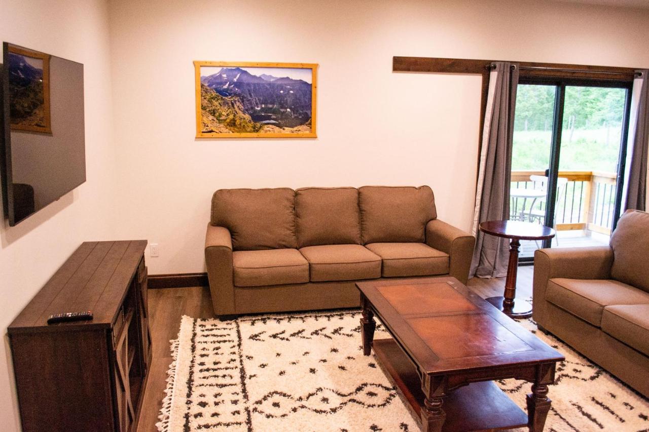 Glacier Homestead Coram Dış mekan fotoğraf