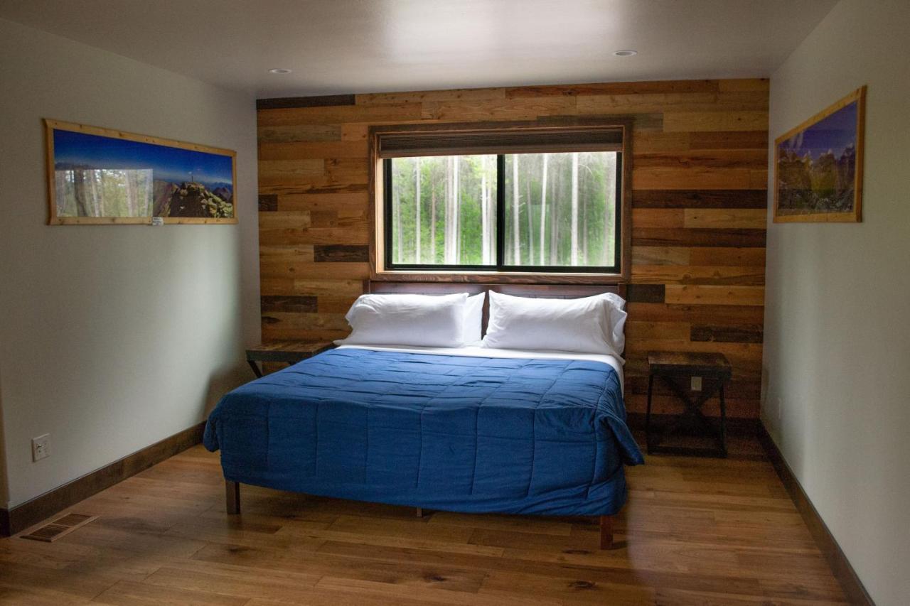 Glacier Homestead Coram Dış mekan fotoğraf
