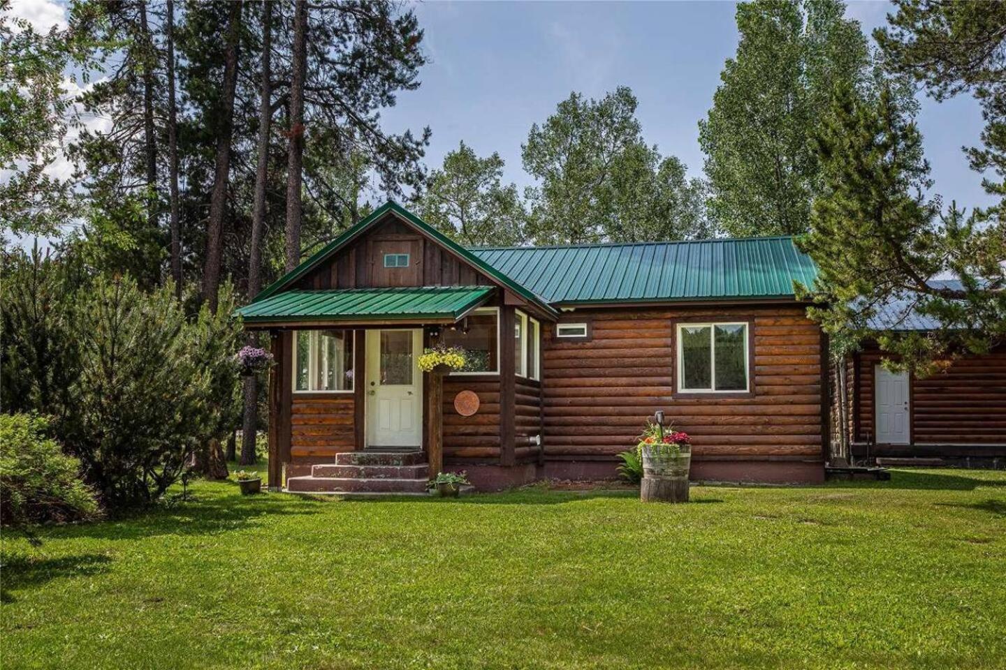 Glacier Homestead Coram Dış mekan fotoğraf