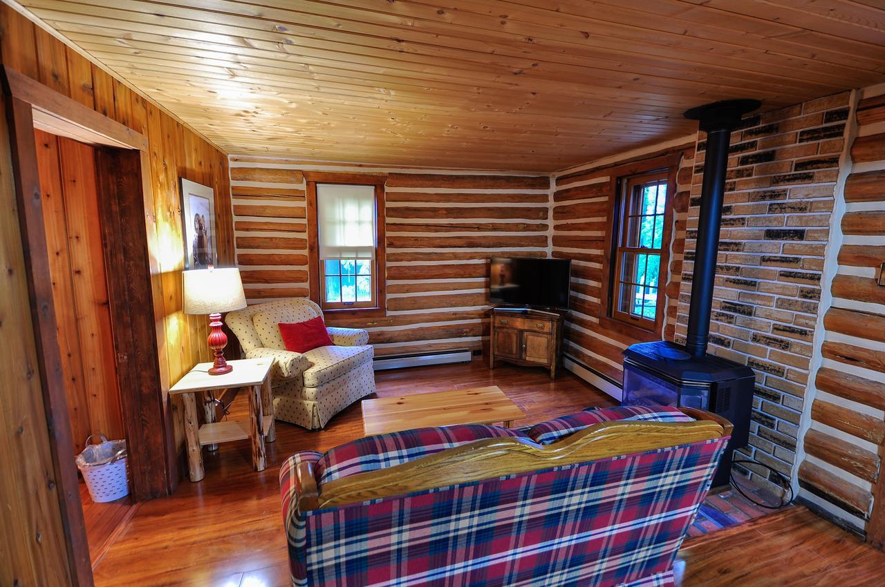 Glacier Homestead Coram Dış mekan fotoğraf