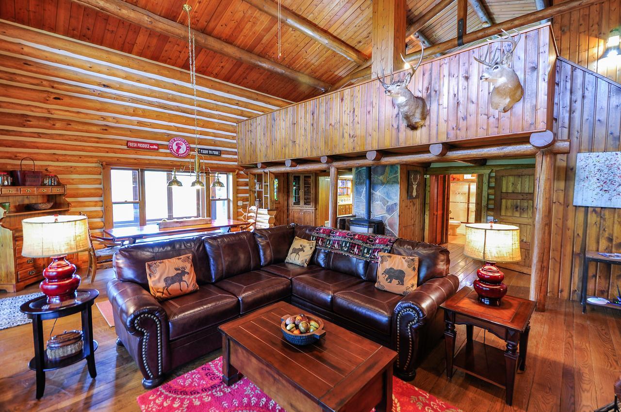 Glacier Homestead Coram Dış mekan fotoğraf