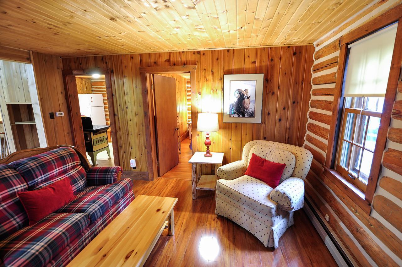 Glacier Homestead Coram Dış mekan fotoğraf