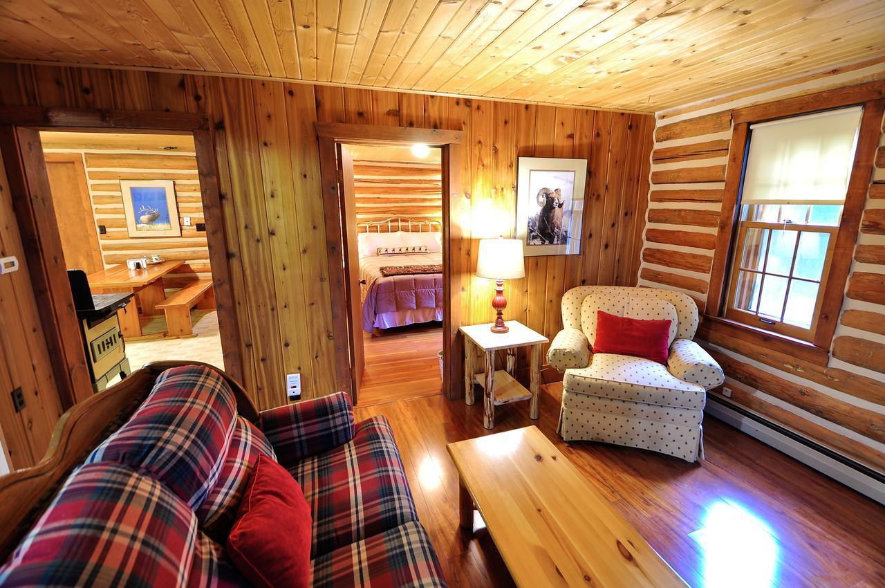 Glacier Homestead Coram Dış mekan fotoğraf